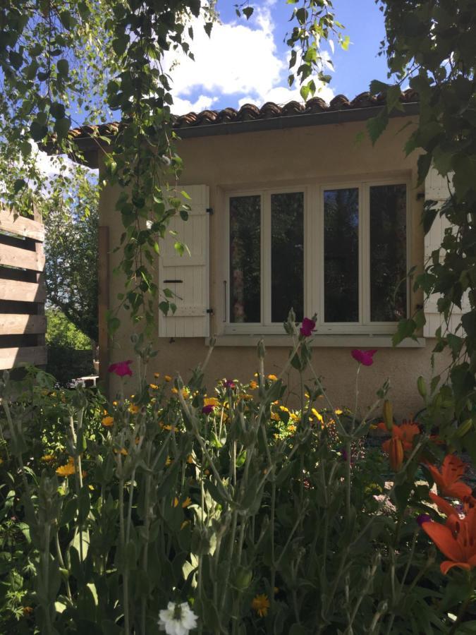 Le Gite Du Petit Renard: A Tranquil Gite With Pool Oradour-Saint-Genest Exterior photo