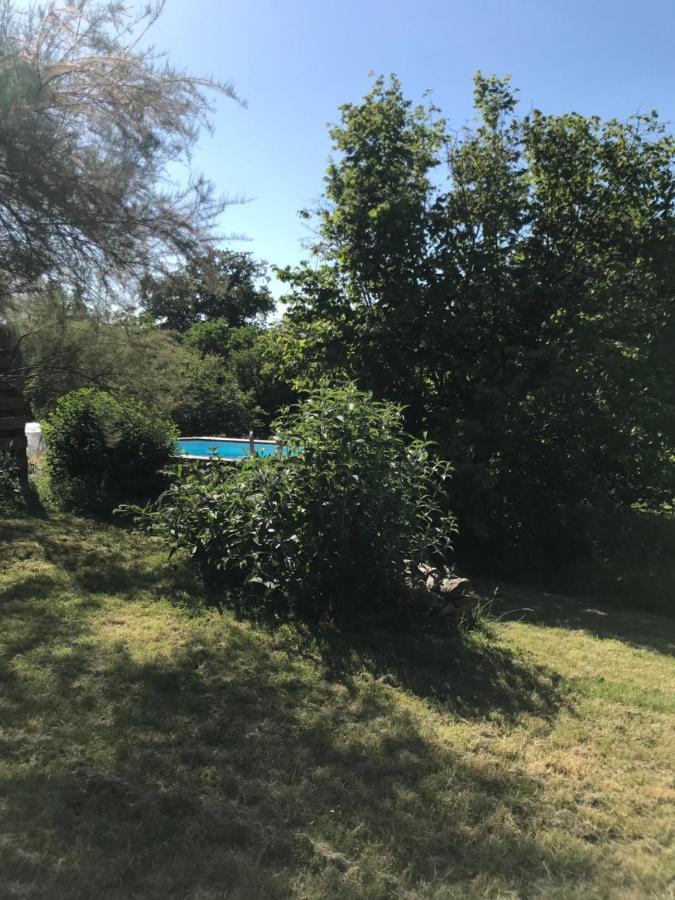 Le Gite Du Petit Renard: A Tranquil Gite With Pool Oradour-Saint-Genest Exterior photo