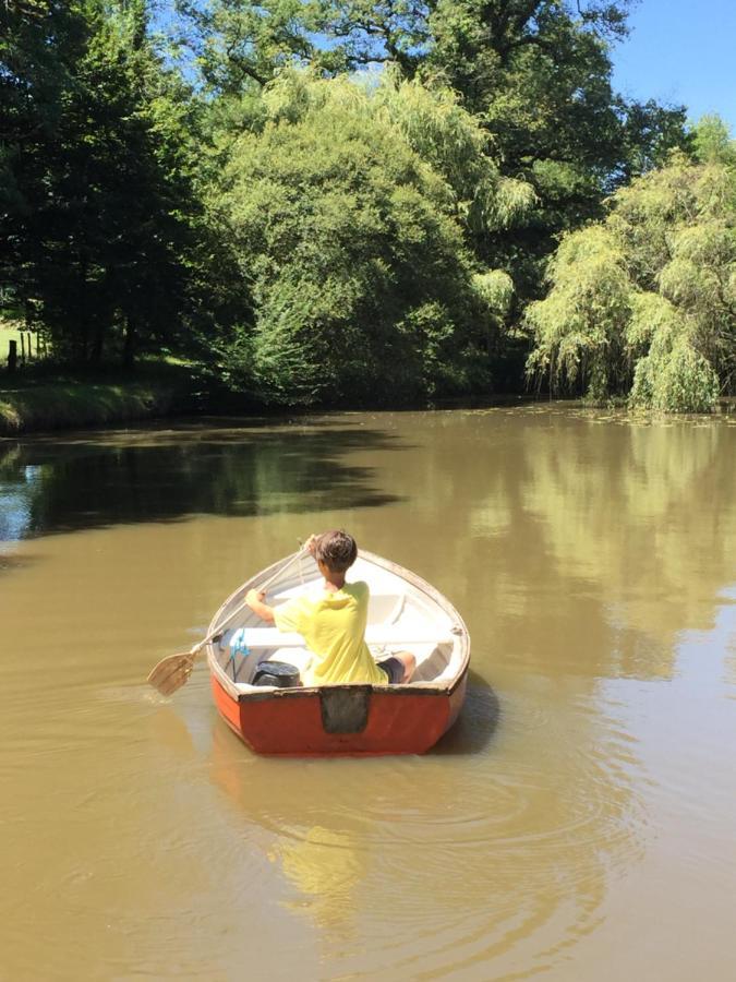 Le Gite Du Petit Renard: A Tranquil Gite With Pool Oradour-Saint-Genest Exterior photo